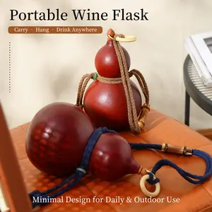 Artisan Natural Gourd Whiskey Flask Handmade Lacquer Drinking Bottle with Cork Stopper 500ml Portable Outdoor Camping Travel Flask Vegetable