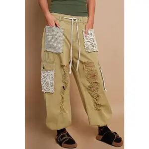 POL Crochet Patch Distressed Washed Jeans