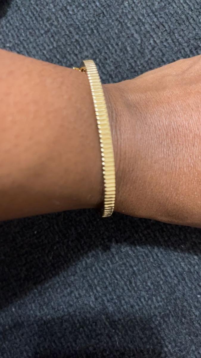 Item: Gold, Small - 6"