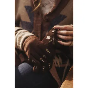 Haley Cross Arrow Gloves