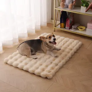 SHENGOCASE Pet Cushion Pad, Faux Fur Dog and Cat kneading Pillow, Cozy Bed Insert for Crate Pad Padding for Cage Kennel (23.6" x 35.4")