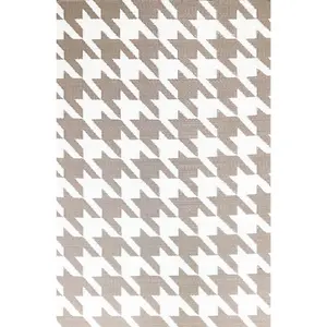 Houndstooth Sand & White