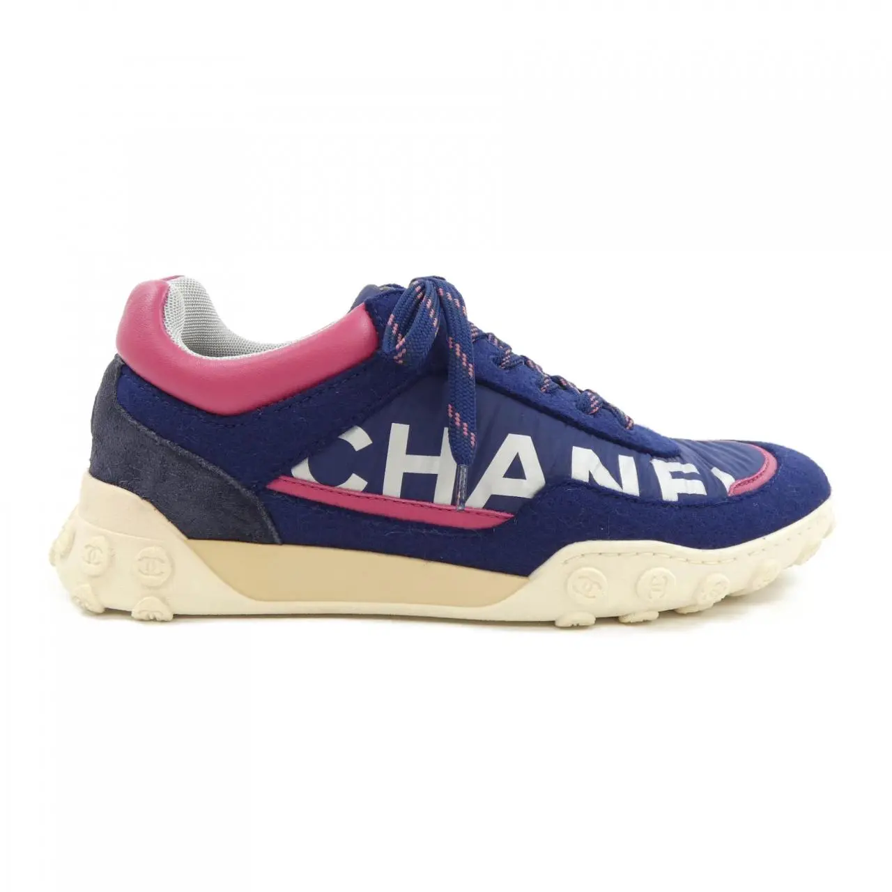 Pre-owned CHANEL Wool Small Leather Goods Sneakers