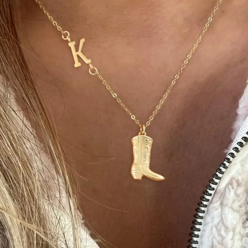 Western Cowboy Boots Design Pendant Necklace, Fashion Vintage Stainless Steel Chain Necklace for Women for Gift, Dangling Charms Necklace, Fashionable Accessory, Fashion Accessories for Daily Wear