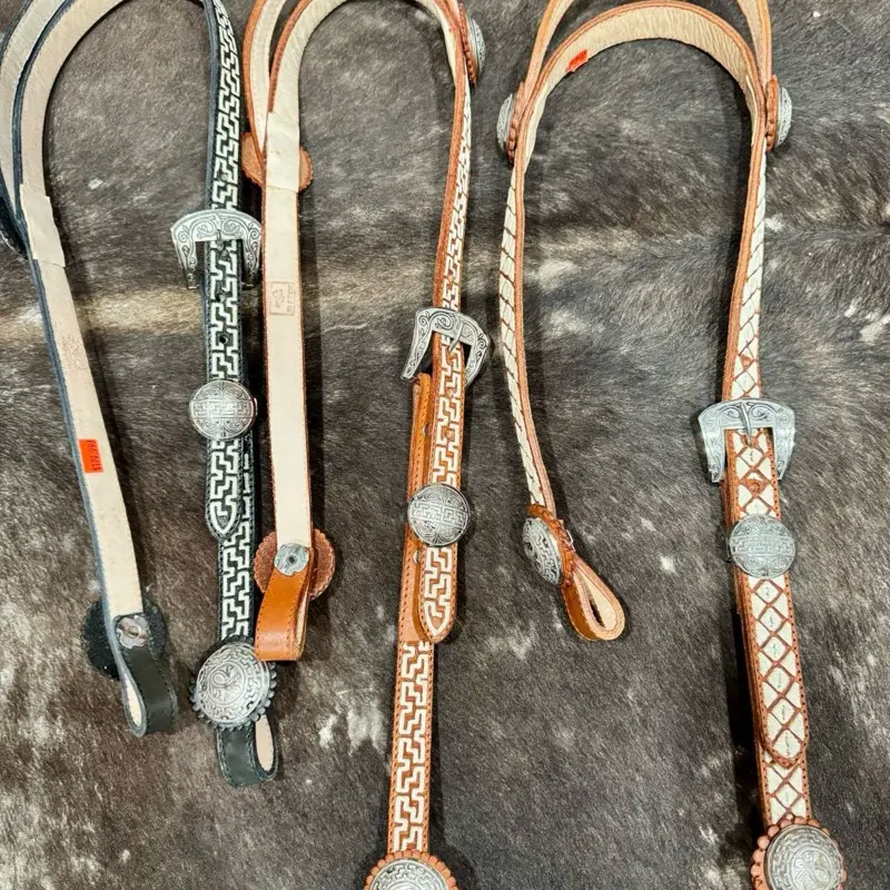 Cabezadas Charras Finas Tejidas en Pita Fina con Herrajes de Hacero Trabajado a Mano para Equine Comfort