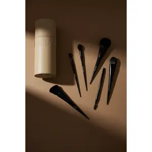 6-PIECE BRUSH SET + TRAVEL CASE