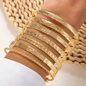 7Pcs Artisan Stackable Cuff Bracelets Vintage Star Pattern Iron Bangles Boho-Chic Unisex Open Cuff Jewelry Retro Hollow Stackable Wrist Accessories Trendy Layering Bracelets Perfect for Fall Music Festivals Daily Street Style