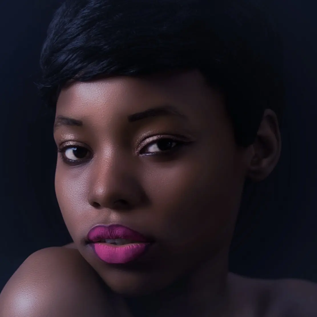 "WORTH" Soft Matte Liquid Foundation (Dark Brown)