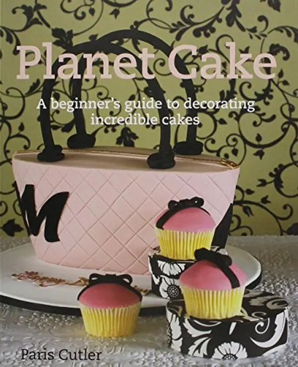 USED Book - Planet Cake: A Beginner's Guide to Decorating Incredible Cakes by Paris Cutler (Paperback) - english