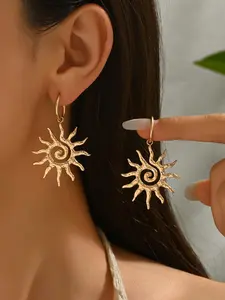 1 pair of women's stylish and fashionable pendant earrings, Fashion Jewelry Party, a high-end luxury accessory, Punk Style Earrings, made of stainless steel for long-lasting color retention and resistance to fading