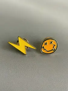 2-Pack Lightning & Smile Enamel Pins, Alloy Mini Lapel Pins, Japanese Style Metal Badges, Versatile Fashion Accessories, Gift Idea