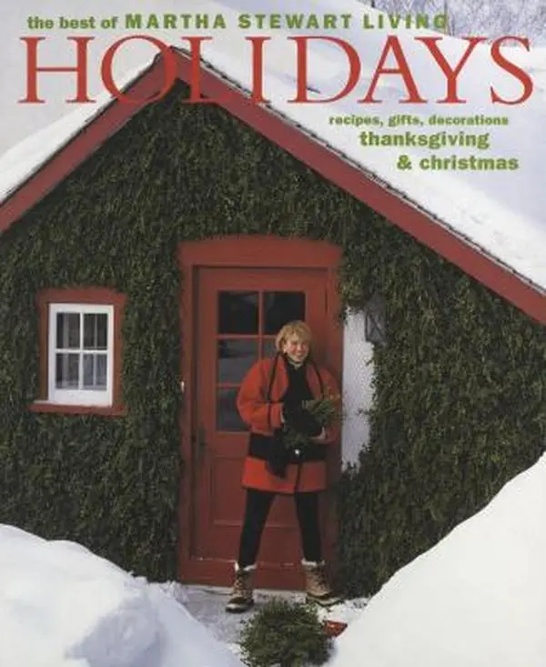 USED Book - Holidays: The Best of Martha Stewart Living by Martha Stewart (Paperback) - english