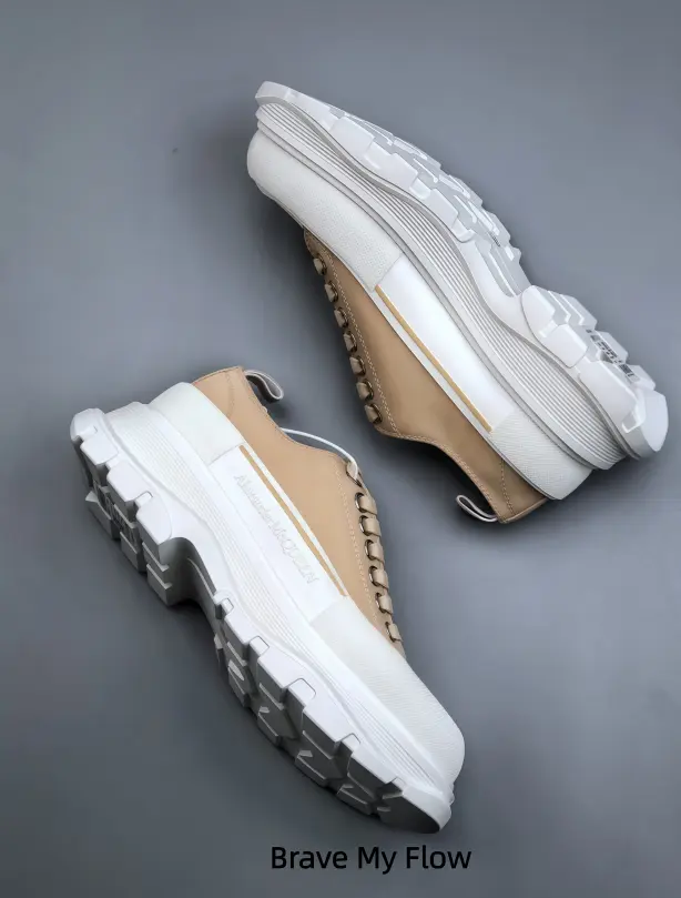 Soft Khaki White Contrast Leather Chunky Platform Sneakers, thin gold side strip decoration, white flat laces, multi-layer carved white shock-absorbing thick midsole, rugged block lug anti-slip rubber outsole, beige heel pull tab