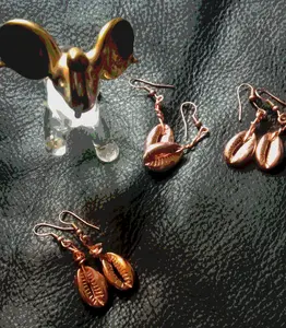 Pure Copper Handmade Earrings Unisex Spiritual Wear for Calming Good Circulation Natural Design Cowrie Shell Jewelry