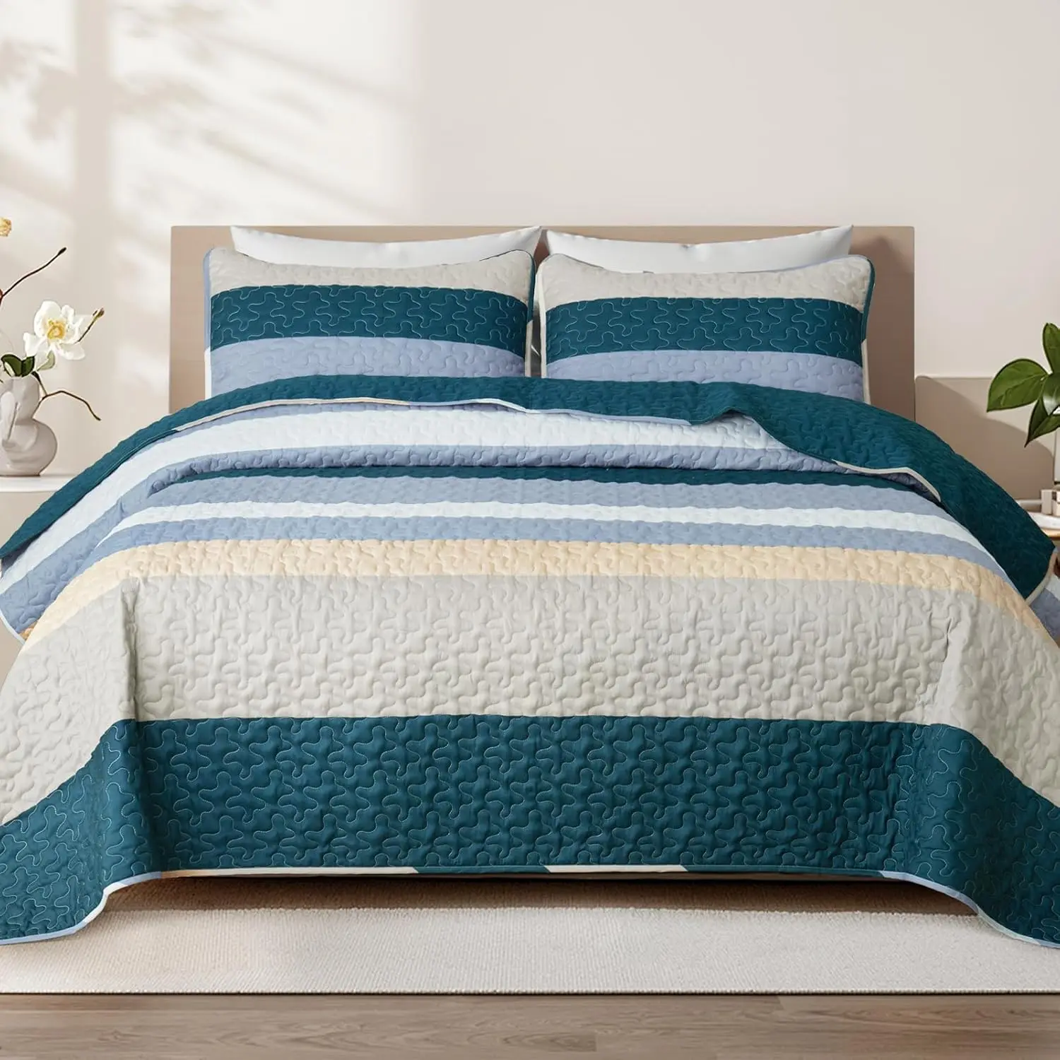 Reversible Ultra Soft Printed Quilts  Size, Lightweight Patchwork Geometric Stripes Bedspreads Coverlets Quilt Bedding Set with 2 Pillow Shams for All Seasons, Navy