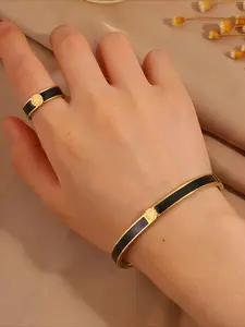 2pcs exquisite and elegant stainless steel retro style bracelet ring set, perfect for dating scenes, is the ideal gift to showcase your taste