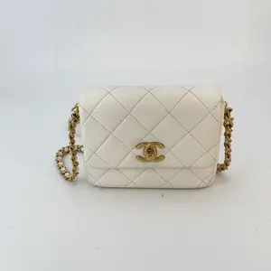 Pre-owned CHANEL calfskin Crossbody Bags Quilted Small Framing Chain Bag Whit