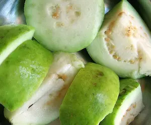 30 SEEDS WHITE-GUAVA tropical fruit Psidium guajava exotic tree edible guayaba