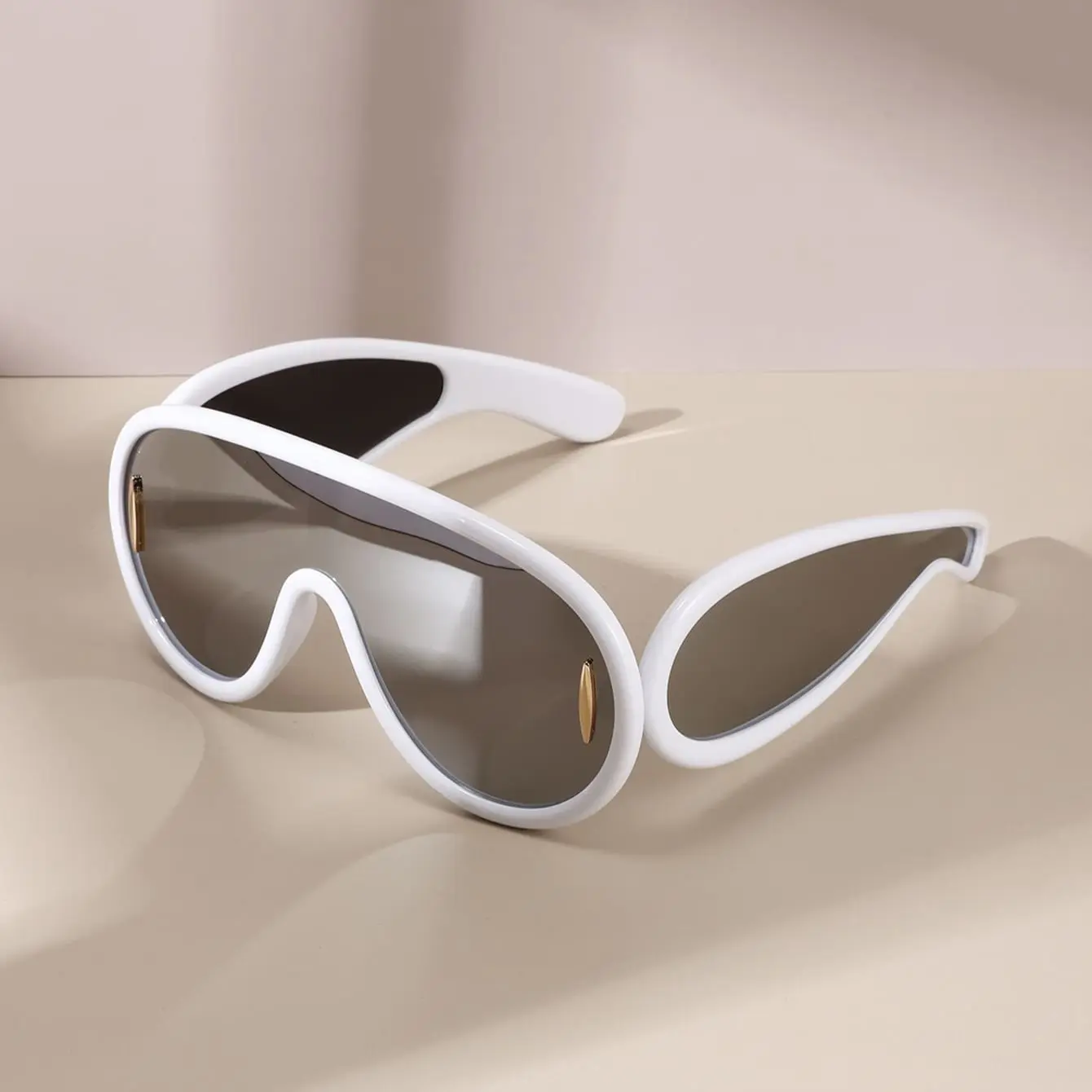 Cyber Y2K Silver Full-Frame Glasses - Edgy Streetwear Vibe, Wide-Temple Shield Lens Sunnies