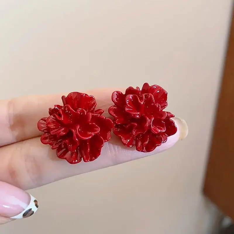 Red Acrylic Big Flower Stud Earrings for Women Wedding Party Elegant Jewelry Trendy Fold Petal Earrings Accessories Girls Gift