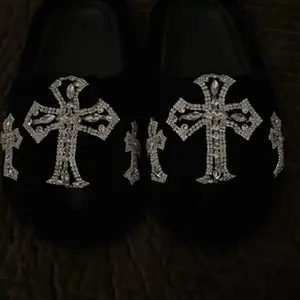 Viral Yarn Slides with Silver Bling Cross | Handmade Cozy Slippers | Trendy Fuzzy Slides for Women | Fashion Sandals | Gift for Her Shoe Footwear Chunky