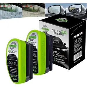 Quick-Acting Oil Film Remover! Car Glass Cleaning Wipes, Effortlessly Eliminates Grease to Enhance Rainy Driving Safety