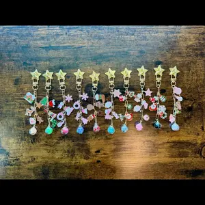 Christmas Kindle Charm Chains