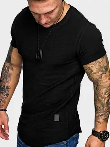Men's Regular Fit Patched Round Neck Basic Tee, Casual Short Sleeve T-shirt for Summer, Menswear for Daily Wear