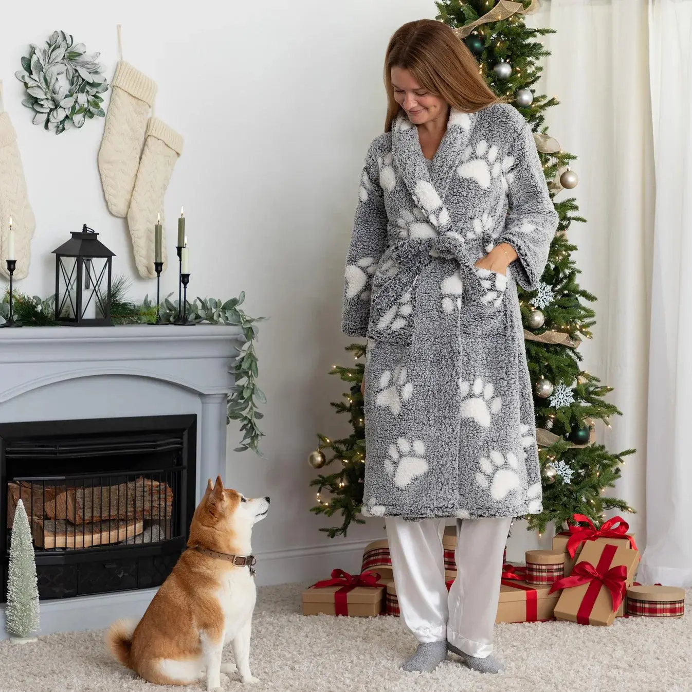 Sherpa fleece Paw Print Robe: Size Small/Medium