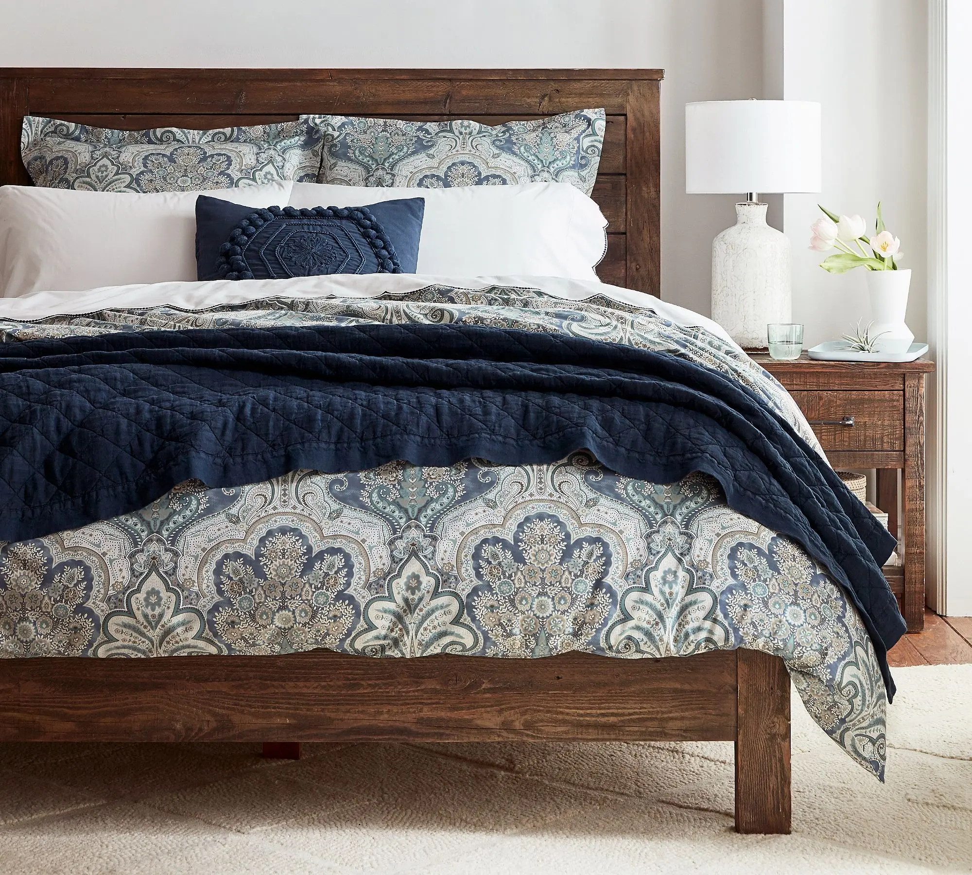 Pottery Barn Jordana Paisley COVER , Size Full.Queen, New Arrivals,W/ $109.00Tag