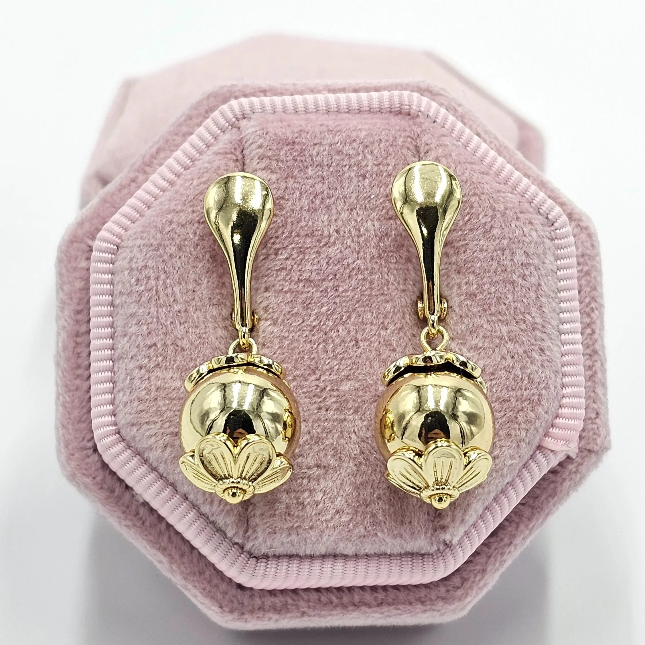 Women's Non-Piercing Single Earring, 4cm Minimalist Plain Ball Drop, Lightweight Metal-Coated Fashionable Costume Jewelry, Fashionable Earrings, Non Piercing Earrings
