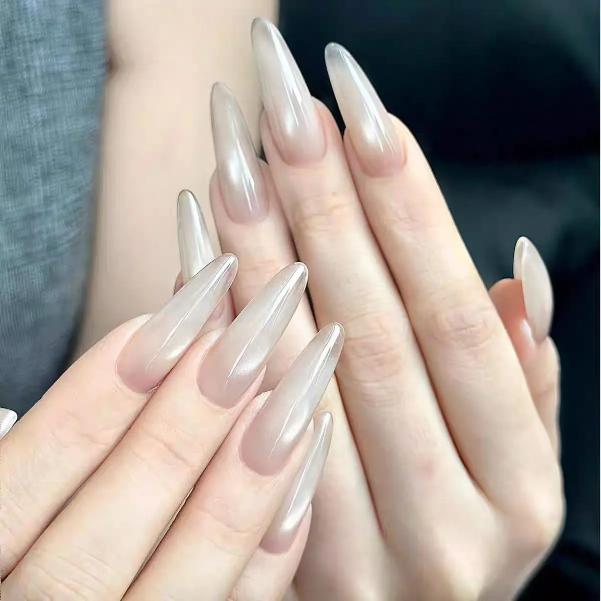 Simple and high-end long pointed model, clear white moonlight nude spar cat's eye wearing nail patch finished product