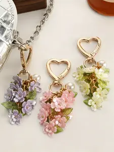 3d Floral & Pearl Bag Charm Three-Color Faux Flower Heart-Clasp Accessory Forest-Style Fresh And Natural Instagram Style Stylish And Versatile Exquisite And Adorable For Bags And Keys Gifts For Friends & Couples Backpack Bag Charms