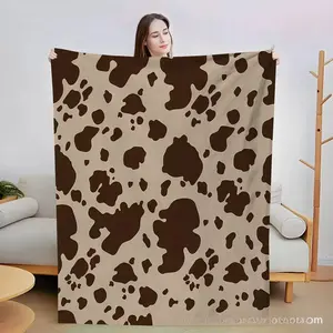 New Milk Pattern Print Flannel Blanket, Thickened Warm Office Nap Air Conditioning Cover, Dual-Sided Fleece, 1 Piece