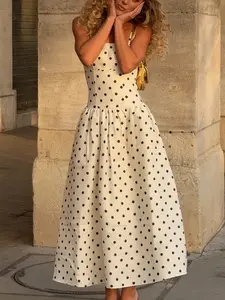A white bag with black polka dots, a thin strap, a strapless dress with a high waist and a slimming effect, Elegant, Chic, suitable for summer, suitable vacation, dating, afternoon tea or beach photo shoot. Womenswear