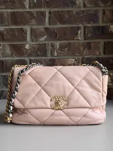 Pre-owned CHANEL leather Shoulder Bags 19 Flap Bag Quilted Large Light Pink 82937
