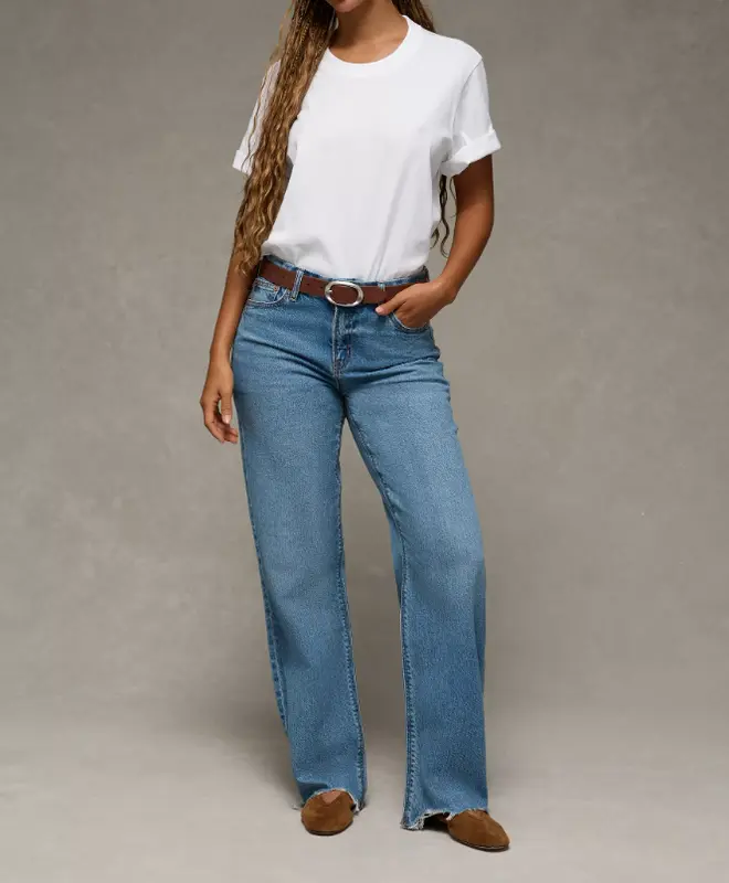 American Eagle Strigid Curvy High-Waisted Stovepipe Jean