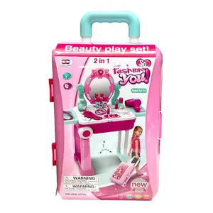 BEAUTY LUGGAGE PLAY SET