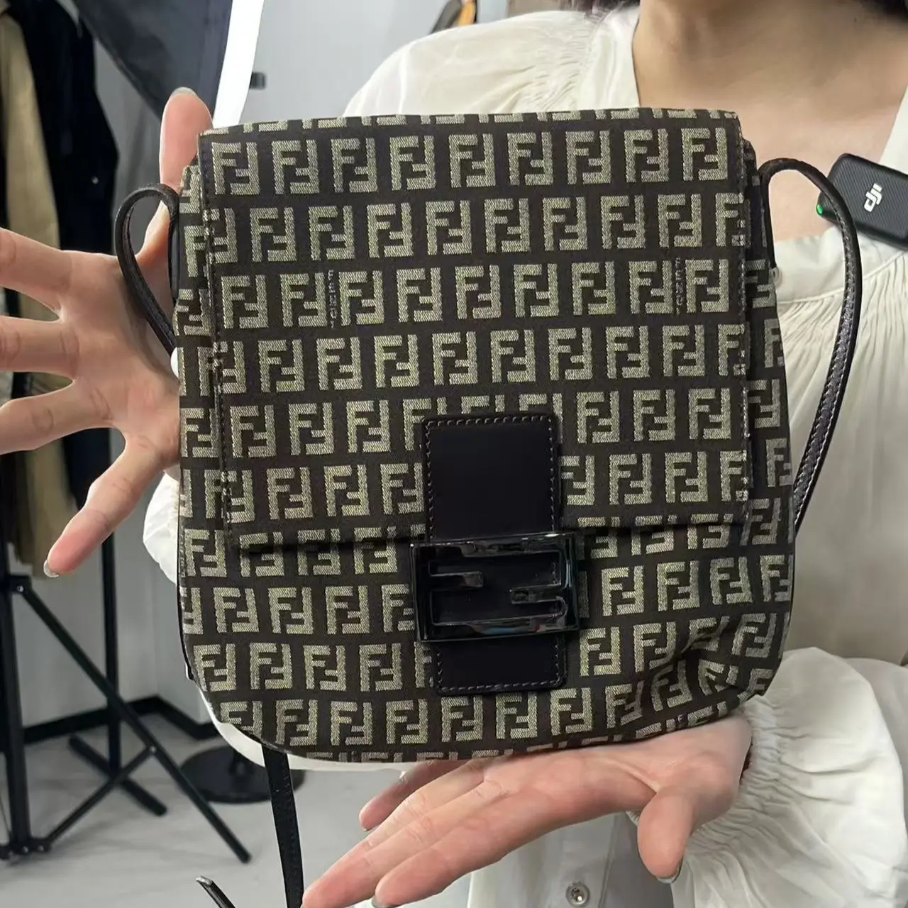 Pre-owned FENDI Presbyopia crossbody bag 15047069