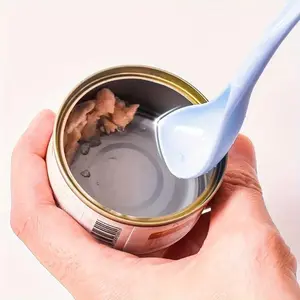 Random Color Pet Food Spoon, Durable Plastic Cat Food Scoop, Essential Pet Feeding Tool, Ideal for Home Use and Outdoor Adventures