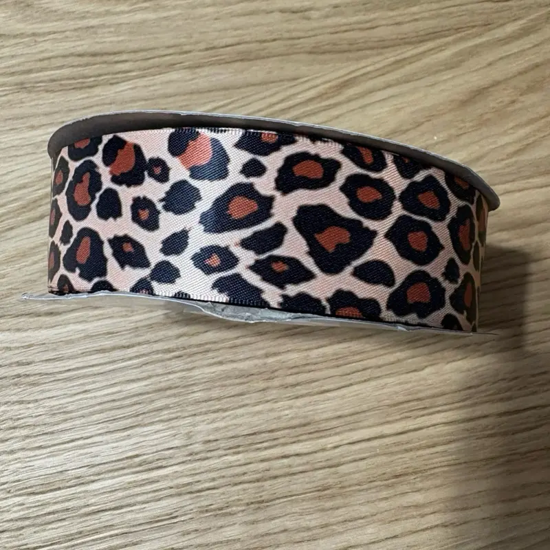 1.5” (4cm) Cheetah Print Satin- 50 yards 1.5” (4cm) Cheetah Print Satin- 50 yards