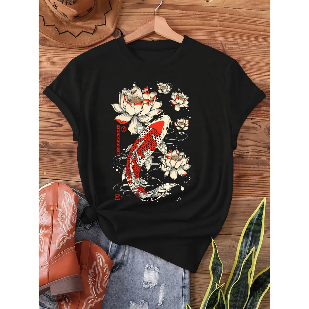 Y-Size Multi-Lotus Japanese Koi, Vintage Art Print T-Shirt Featuring Japanese Koi And Lotus, Short Sleeve Crew Neck Casual Top for Spring And Summer, Women'S Apparel