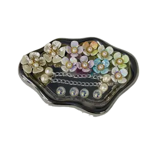 68 Types Shoe Charms cave shoe buckle DIY charm Bling Accessories for Women Girls with Chains Fashion for Party Favors Birthday Gifts decoration