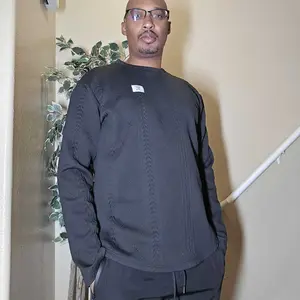 Men's Regular Fit Patchwork Details Textured Knit Tops, Casual Long Sleeve Round Neck T-shirt for All Seasons, Men's Top for Daily Wear