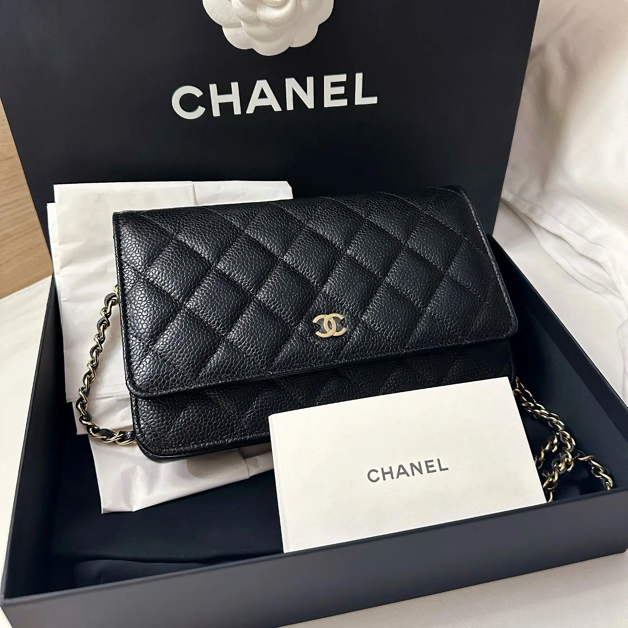 Pre-owned CHANEL WOC wallet on chain With Authentic microchip black&gold 0198