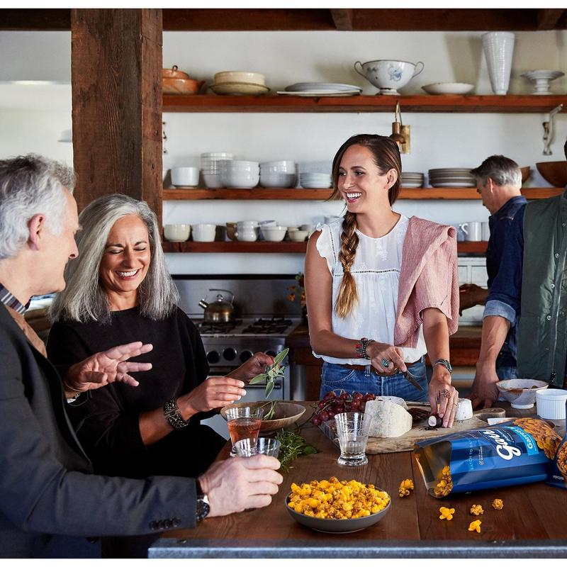 Garrett Popcorn Shops Garrett Mix 20 oz Batch to Batch From Scratch Real Ingredients No Artificial Colors or Flavors Perfect for Movie Nights Parties or Everyday Snacking