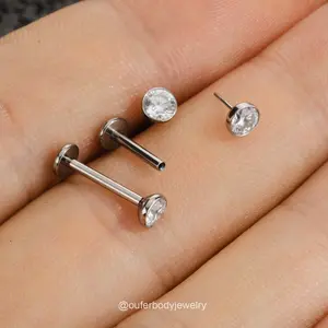 OUFER BODY JEWELRY 16G 6mm Titanium Threadless Push Pin Flat Back Ear Studs with Tiny Bezel Rhinestones, Hypoallergenic High-Quality Elegant Minimalist Trendy Earrings for Helix, Tragus Piercings, Hypoallergenic Earrings