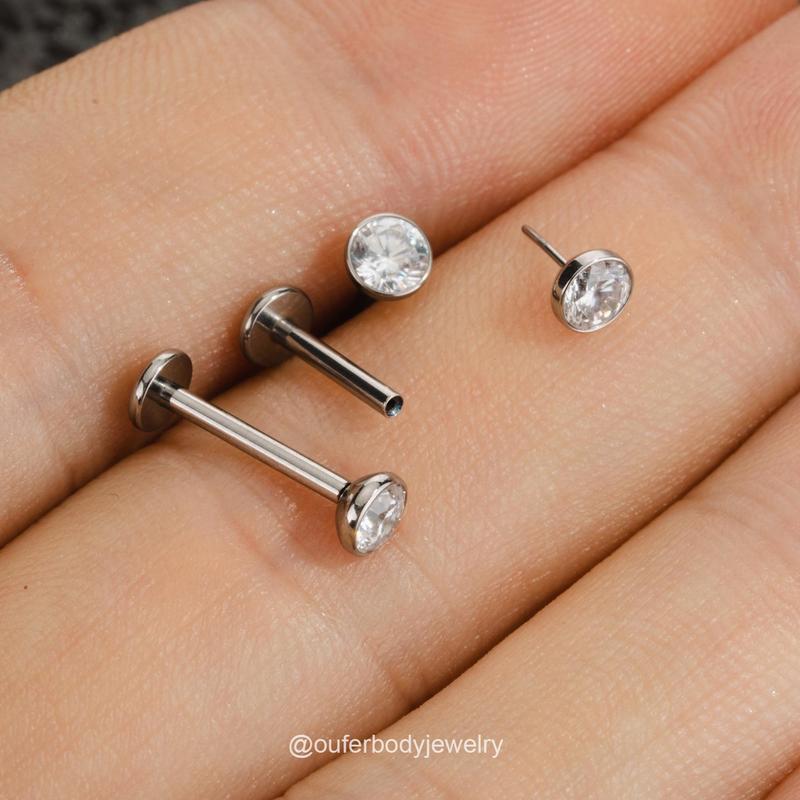Oufer 16G Titanium Tiny Bezel CZ Threadless Push Pin Flat Back Helix Tragus Lobe Cartilage Earing
