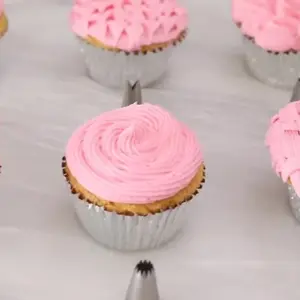 5-Piece Stainless Steel Icing Tips Set, Baking Tools for Cake Decorating, Durable and Easy to Clean, Perfect for Home Bakers