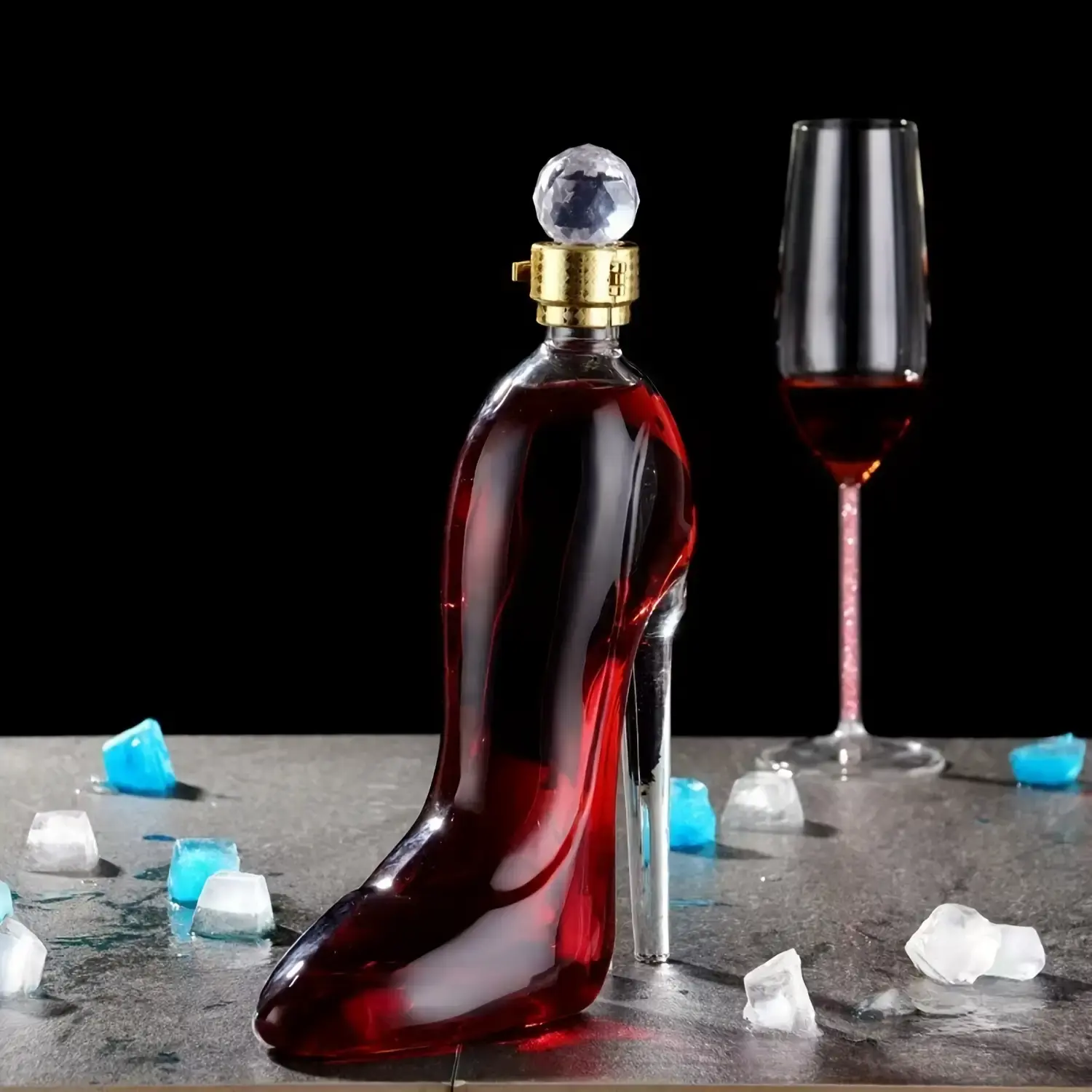Glossy Transparent High Heel Crystal Whiskey Decanter Set - 750ml Kitchen Liquor Dispenser with Diamond Stopper, Shoe-Shaped Bar Utensil for Home Bar & Dining Room Decor, Drainer-Compatible, Valentine's Day Gift